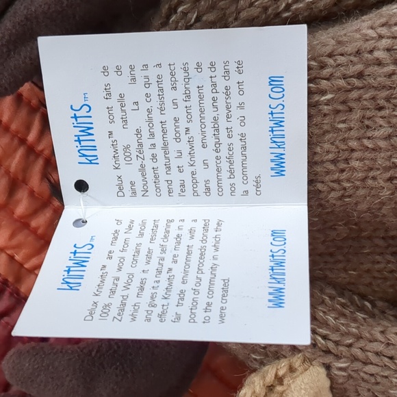 deLux* knitwits MOOSE beanie cap NWT. - Picture 4 of 12